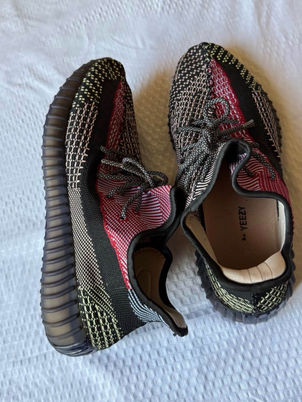 Adidas Yeezy Boost 350 V2 Yecheil✨ - Picture 2 of 6